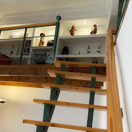 Апартаменты Vivienda Turistica Con Encanto Centrico, Wifi Y Patio Бильбао