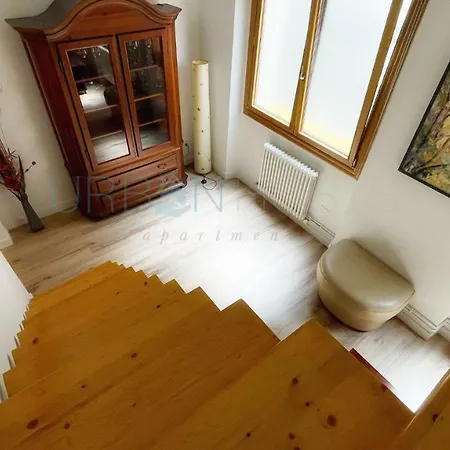 Vivienda Turistica Con Encanto Centrico, Wifi Y Patio Апартаменти *