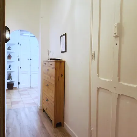 Vivienda Turistica Con Encanto Centrico, Wifi Y Patio Lägenhet
