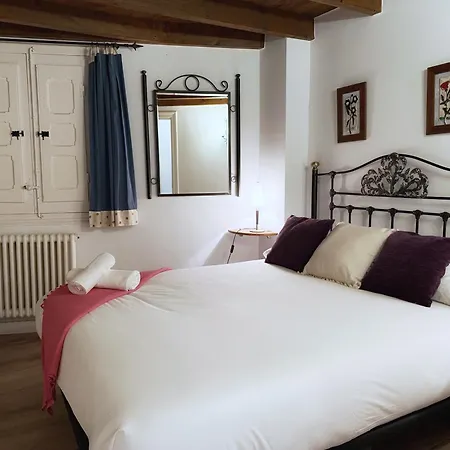 Vivienda Turistica Con Encanto Centrico, Wifi Y Patio Lägenhet